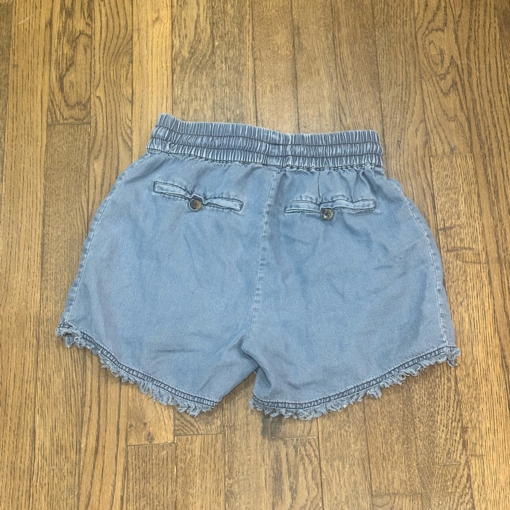 Zenana Outfitters Blue Jean Shorts with Distressed Look - Picture 2 of 3